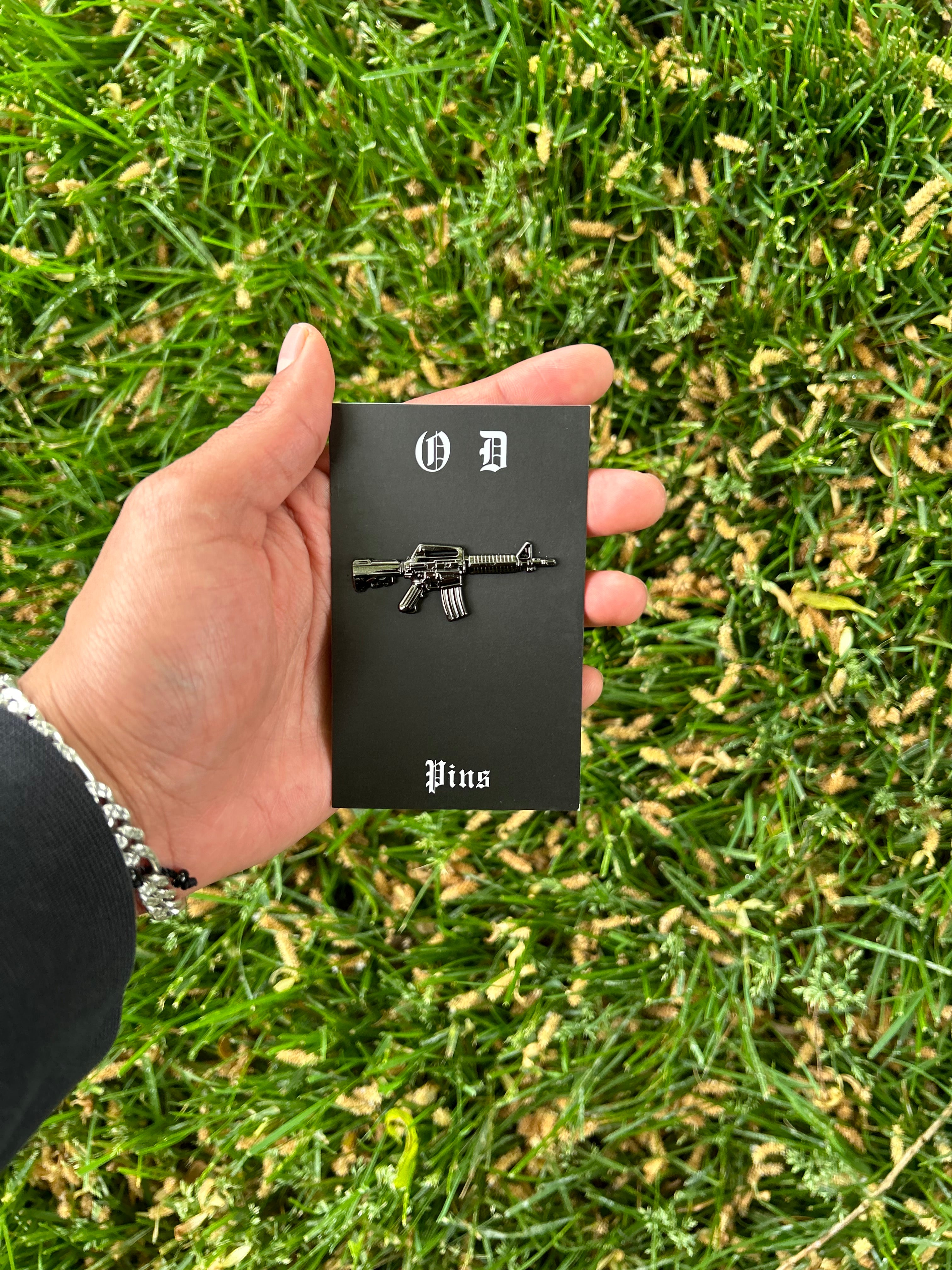 M16 PIn